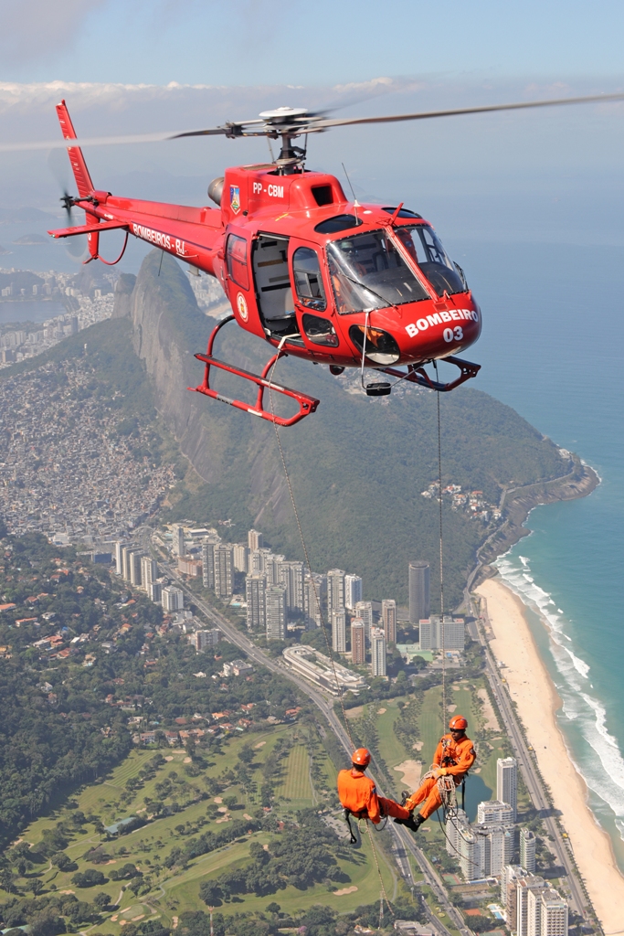 Helibras destaca uso de helicópteros biturbina  para missões aeromédicas 