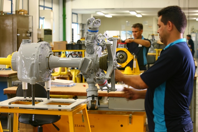 Oficinas da Helibras recebem certificação internacional para manutenção no H225