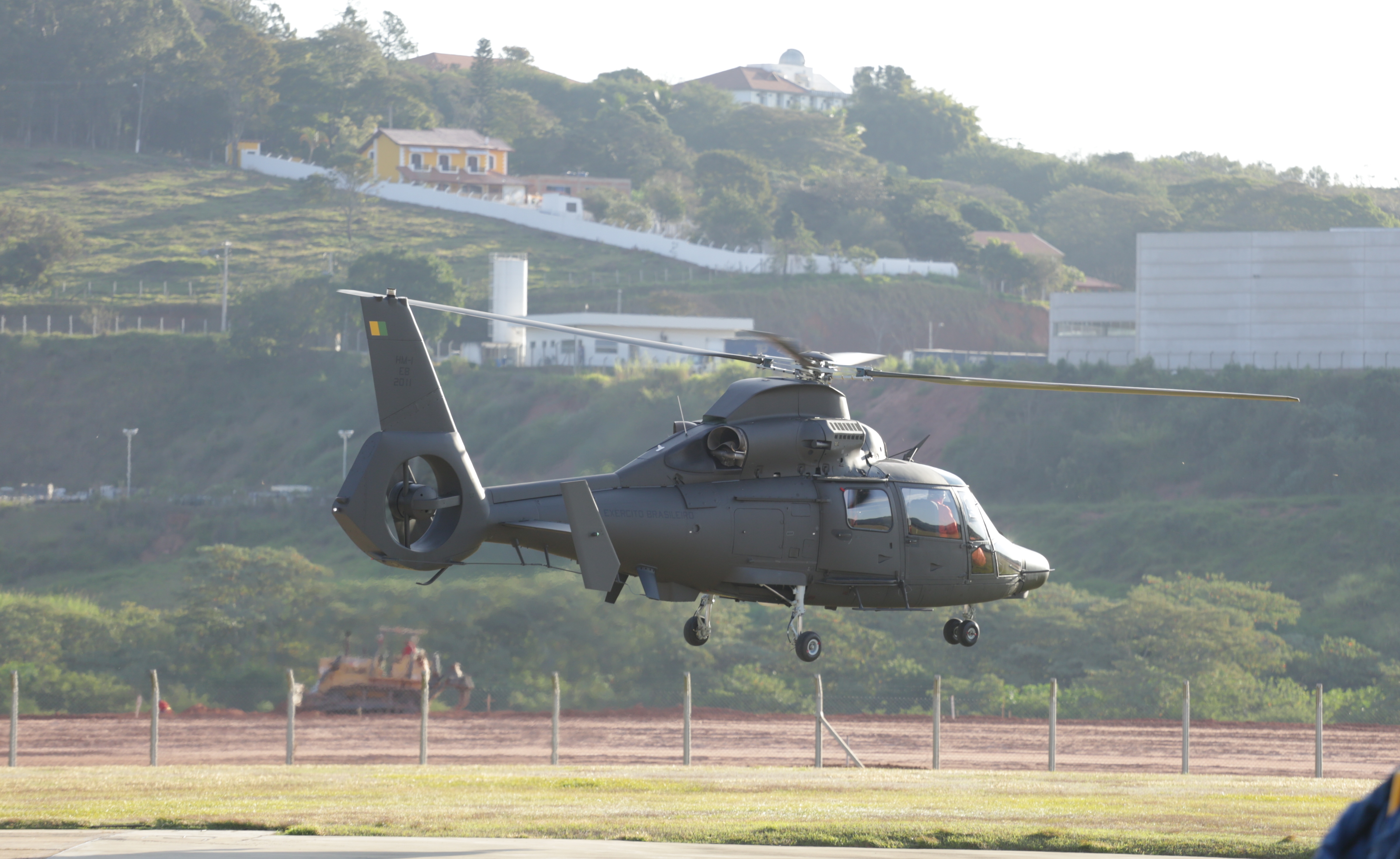 Helibras entrega quatro helicópteros militares e conquista novo reconhecimento de crédito 