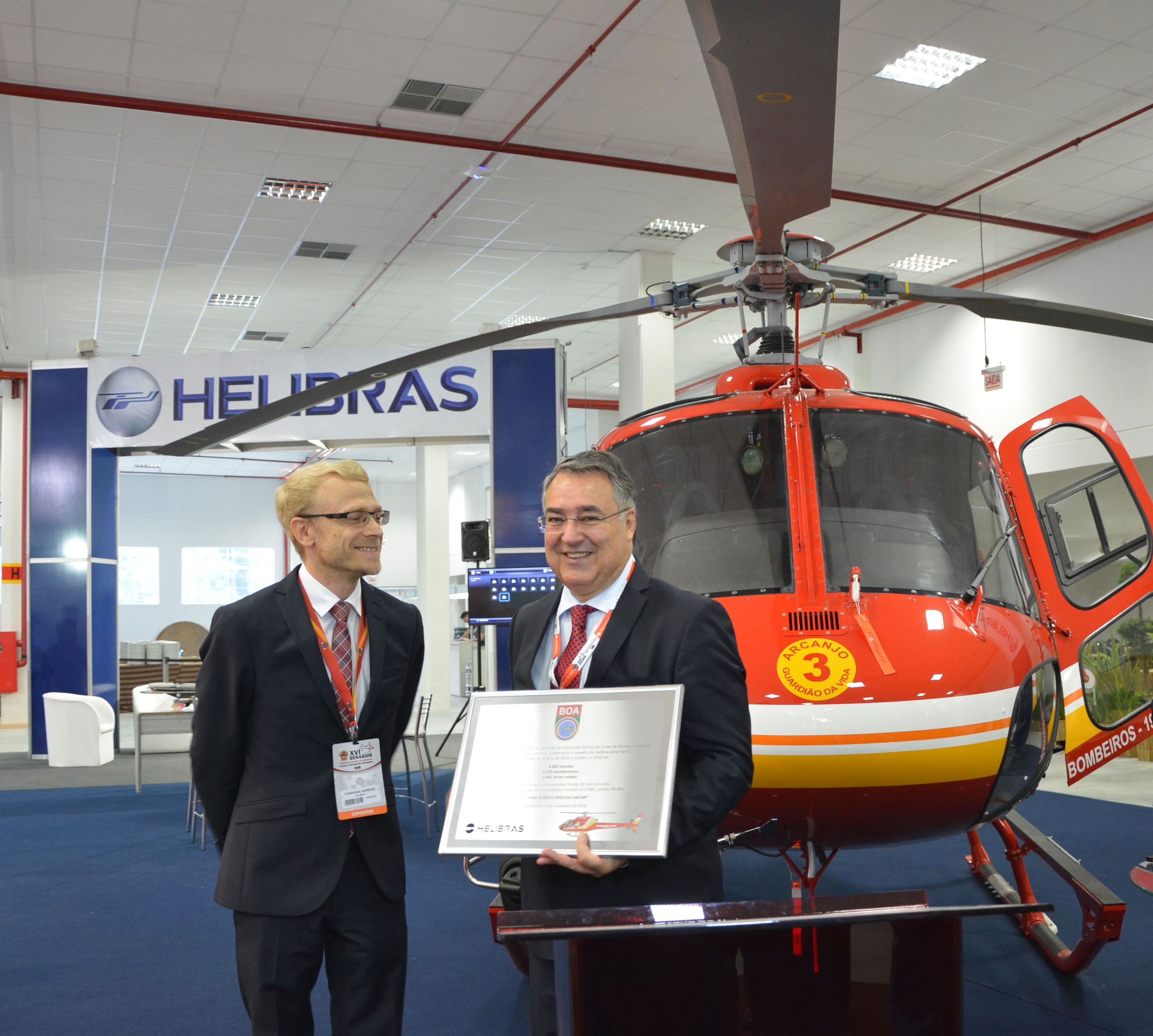 Helibras participa do Senabom e entrega novo Esquilo ao Corpo de Bombeiros de Santa Catarina 