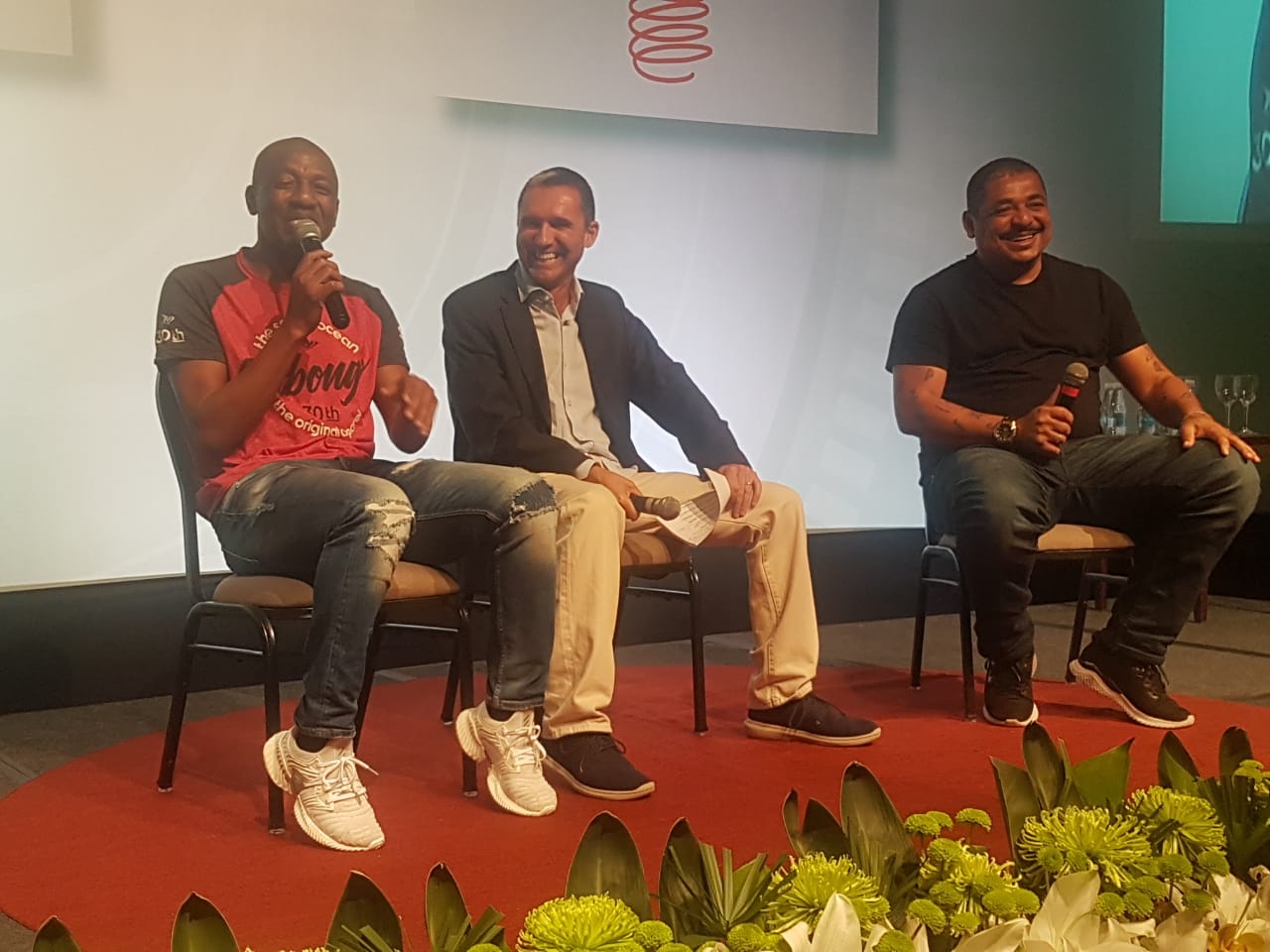 Vampeta e Amaral encerraram com muito humor o Encontro de Soluções do Sindi Clube